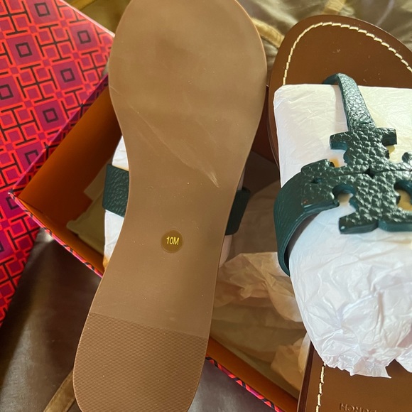 Tory Burch Sandals. Has never been worn . Absolutely beautiful! - Picture 3 of 5